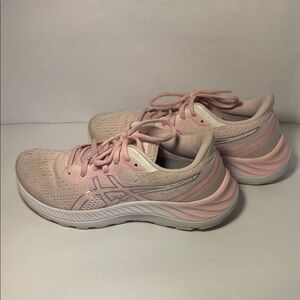 Pink Athletic Sneakers AMPLIFOAM Workout Exercise Running Walking Y2K